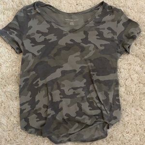 American Eagle camo V neck